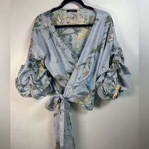 Romantic Blue and White Ruffled Puff Sleeve Wrap Blouse Size Medium Jeuvre